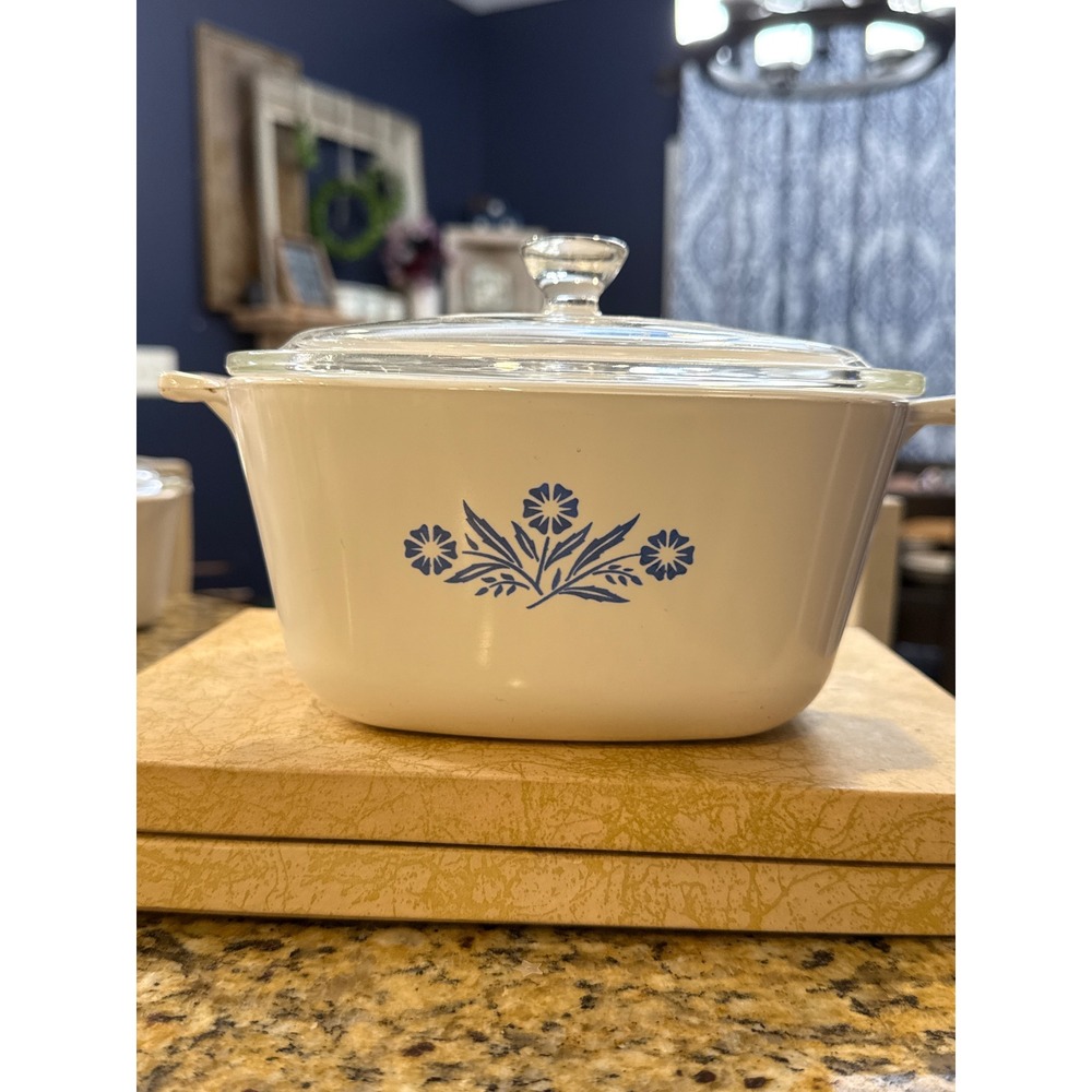 Corning Ware Blue Cornflower 7 Inch Square Casserole Dish with Glass Lid Vintage